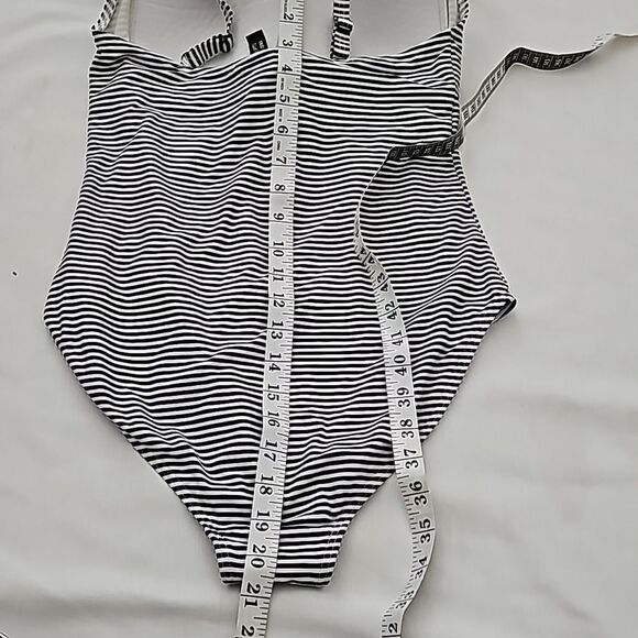 NIPTUCK One Piece Swimsuit Joanne Sorrento Stripe Tummy Control size 6 - Picture 5 of 8